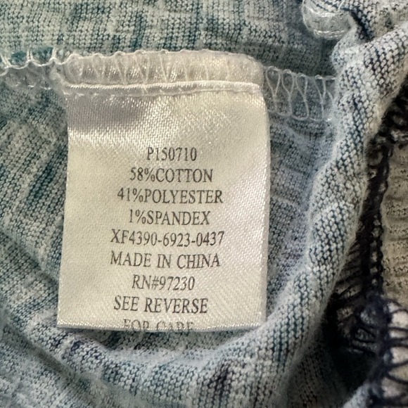 Absolutely Famous XL Top Shirt White Blue Paisley Short Sleeve Square Neck Knit - Picture 6 of 8